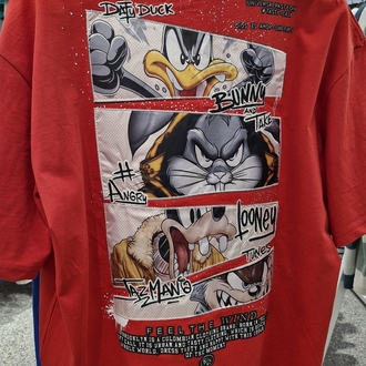 Looney Tunes Oversize Kırmızı Tişört – Daffy Duck & Bugs Bunny Baskılı Streetwear