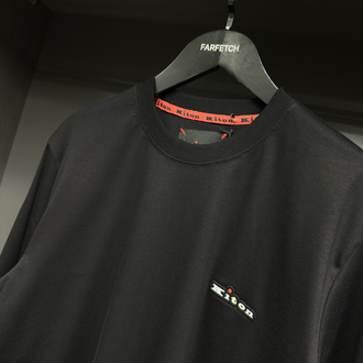 Kiton  merserize kumaş    T-shirt 