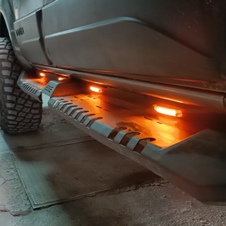 Nissan Navara Uyumlu Lazer Kesim Yan Çelik Basamak Kareli Model