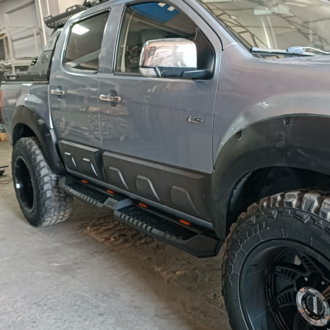 Isuzu Dmax Uyumlu Lazer Kesim Yan Çelik Basamak Kareli Model 