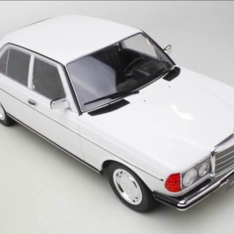KK SCALE 1.18 MERCEDES BENZ 230E (W123) 1980