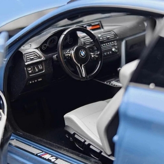 1:18 Paragon 2014 BMW M4 F82
