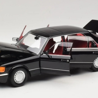 1:18 NOREV 1989 MERCEDES BENZ 560 SEL W126