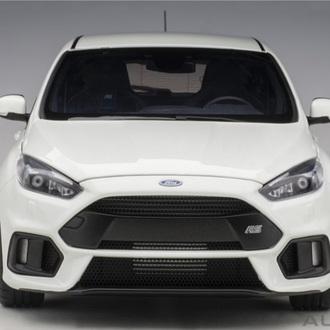 1/18 AUTOart Ford Focus RS 2016 (Frozen White)