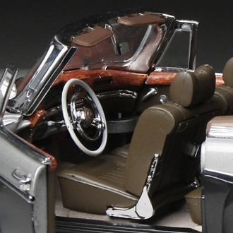 1/18 Sunstar 1960 Mercedes-Benz 220 SE 220SE Cabriolet (Silver Grey)