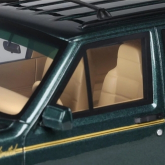 1:18 OTTO 1995 Jeep Cherokee XJ Limited Hunter Green