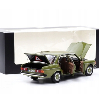MERCEDES BENZ E CLASS 200 W123 AGAVE GREEN
1976