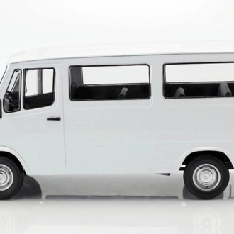1/18 KK SCALE MERCEDES-BENZ 208 D BUS YEAR 1988 WHITE