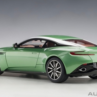1/18 AUTOart Aston Martin DB11 (Apple Tree Green)