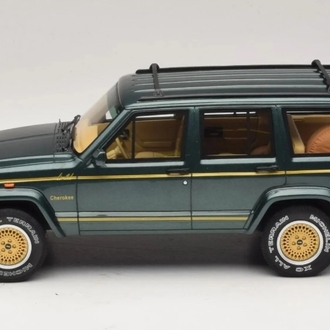1:18 OTTO 1995 Jeep Cherokee XJ Limited Hunter Green