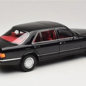 1:18 NOREV 1989 MERCEDES BENZ 560 SEL W126