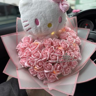 Büyük boy Özel tasarım Hellokitty kokulu solmayan gül buketi