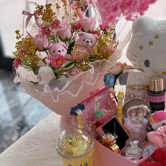 Hello Kitty kalp serisi 