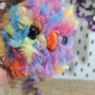 renkli peluş kuş