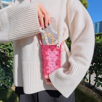 Rosa • phone pocket