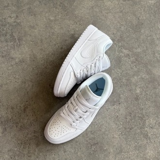 Air Jordan 1 Low "Triple White"