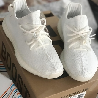 YEEZY BOOST 350 V2 WHİTE