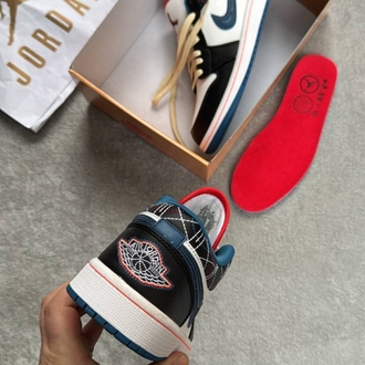 Air Jordan 1 Low SE 