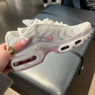 Nike Air Max Plus “Summit White Pink Rise” 