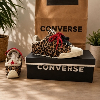 Converse Chuck Taylor LO Sneaker