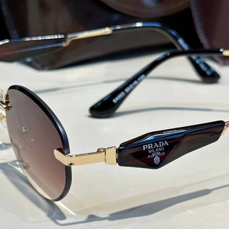 Prada gözlük 