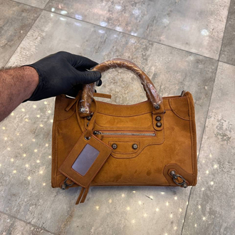 Balenciaga çanta