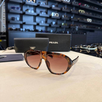 Prada gözlük