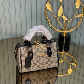 Coach mini