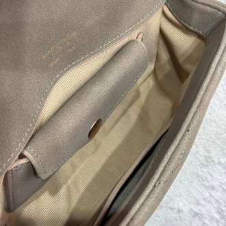 YsL süet