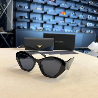 Prada gözlük
