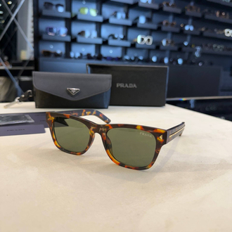 Prada gözlük