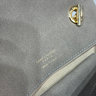 YsL süet