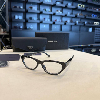 Prada gözlük