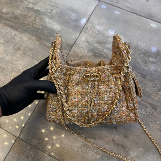 Chanel mini tuvit