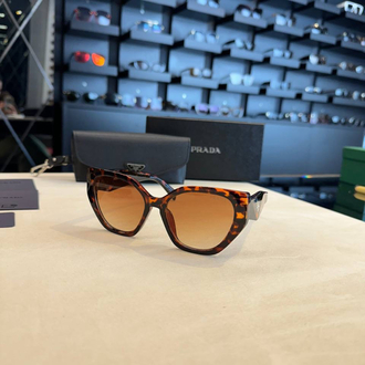 Prada gözlük