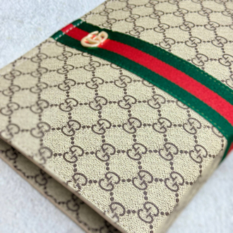 Gucci clutch 