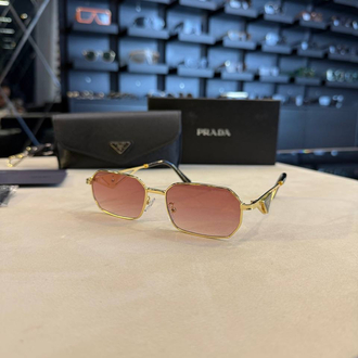 Prada gözlük