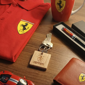 Ferrari Logolu Ahşap Anahtarlık