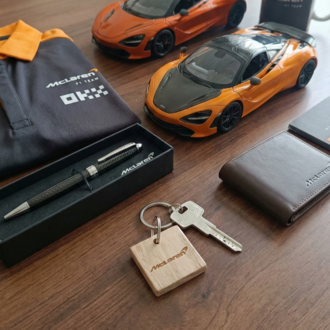 McLaren Logolu Ahşap Anahtarlık