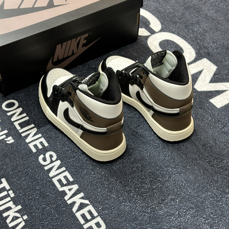 Nike Air Jordan 1 High OG “Mocha”