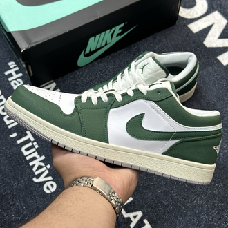Nike Air Jordan 1 Low SE “Oxidized Green Sail”