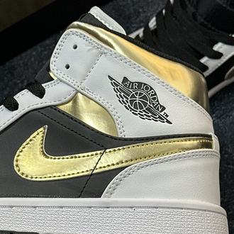 Nike Air Jordan 1 Mid “Black Patent Gold”