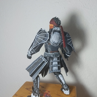 Siyah Çelik Zırh ( 20 cm )