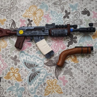 Rust AK-47 - Gerçek Silah Boyutunda