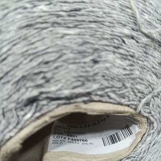 İtalya Üretimi %40 Merino-%20 Viskon-%20 Akrilik- %20 Polyamid İçerikli El Örgü İpi 300gr