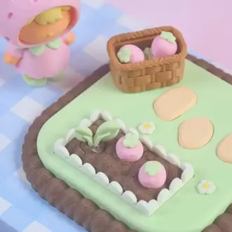 Mini Cute Serisi Çilek Bahçesi Diorama
