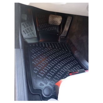 Mercedes-Benz C Serisi 2007-2014 W204 3D Havuzlu Paspas