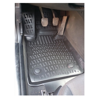 BMW 1 Serisi E87 2004-2010 3D Havuzlu Paspas 