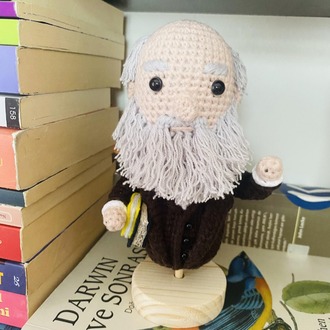 Charles Darwin
