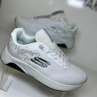 SKECHERS